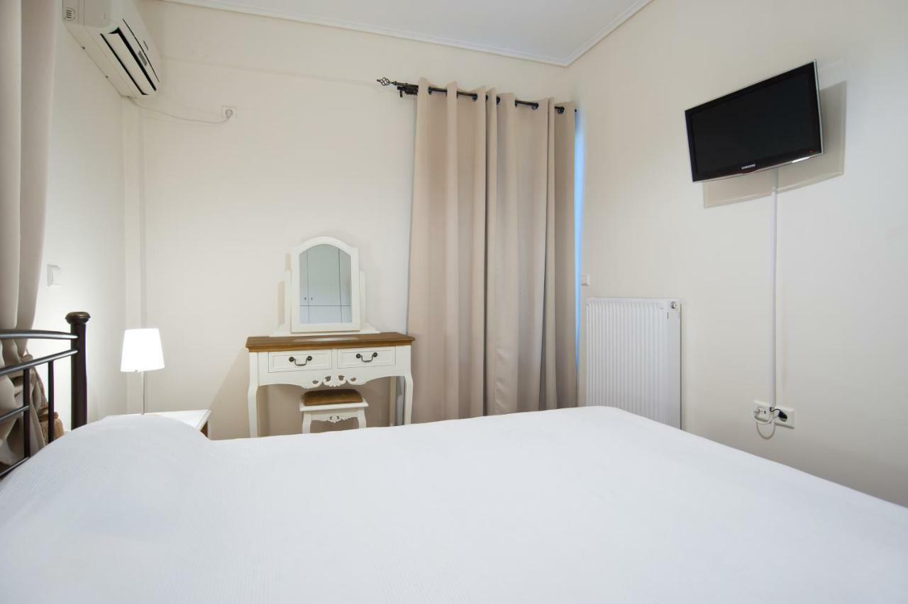 Elia Apartments Chrisso Делфи Екстериор снимка