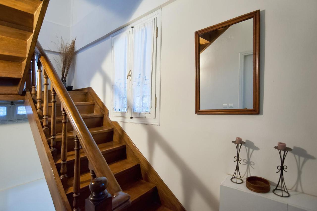 Elia Apartments Chrisso Делфи Екстериор снимка